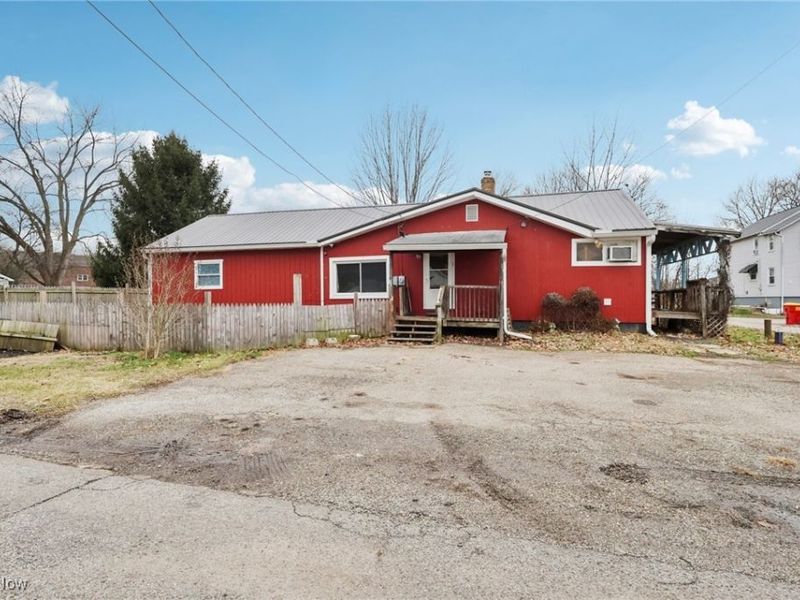 2736 Applehill Avenue SE, Robertsville, OH 44670 Photo 3