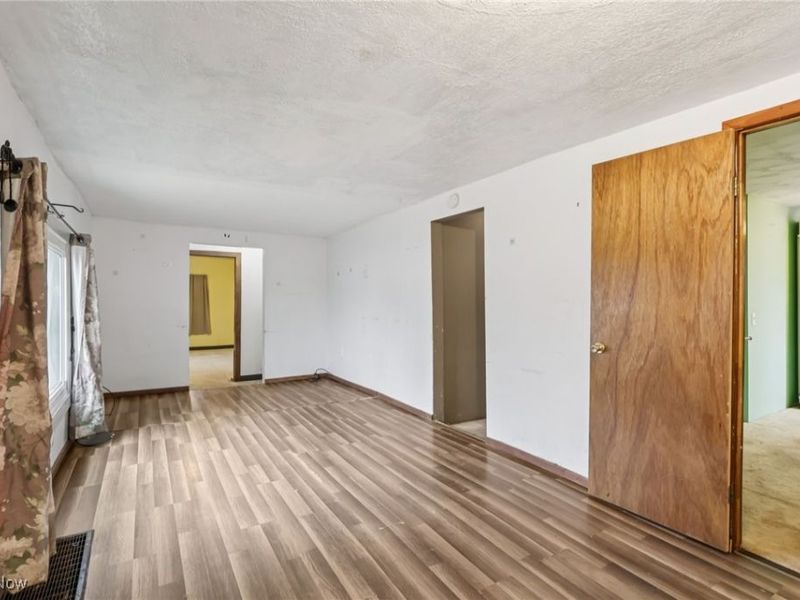 2736 Applehill Avenue SE, Robertsville, OH 44670 Photo 4