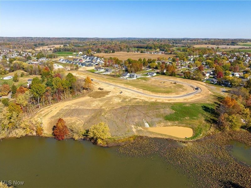 W Lakewood Drive, Canal Fulton, OH 44614 Photo 4