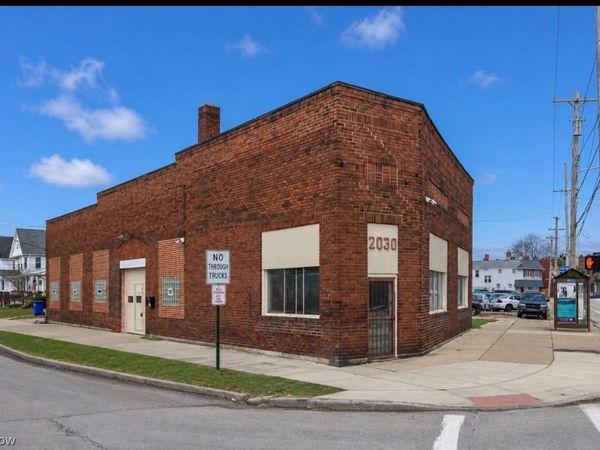 2030 Broadview Road, Cleveland, OH 44109