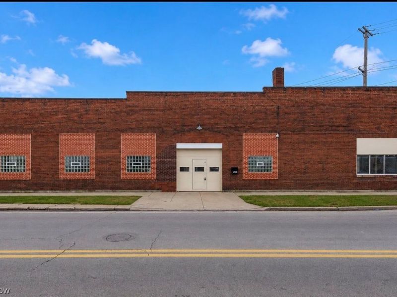 2030 Broadview Road, Cleveland, OH 44109 Photo 3