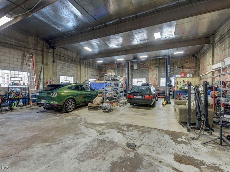 2030 Broadview Road, Cleveland, OH 44109 Photo 7