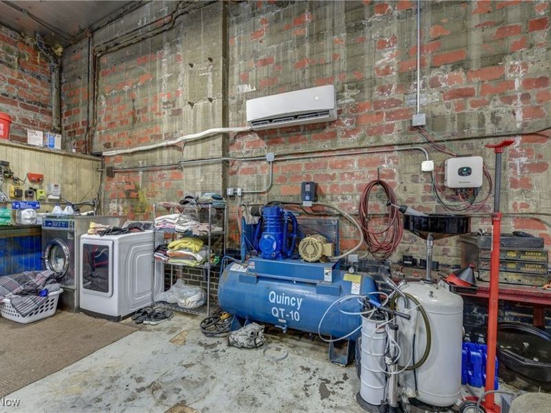 2030 Broadview Road, Cleveland, OH 44109 Photo 8