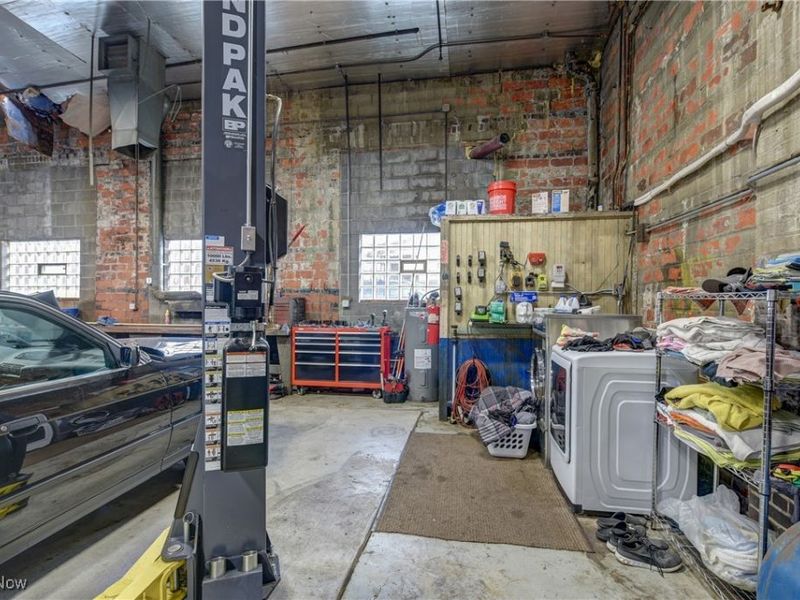 2030 Broadview Road, Cleveland, OH 44109 Photo 9