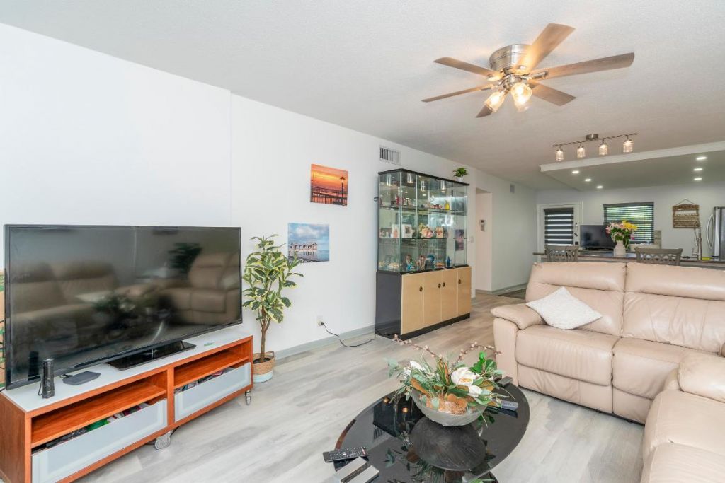 2600 NE 1st Lane, Unit 104, Boynton Beach, FL 33435 Photo