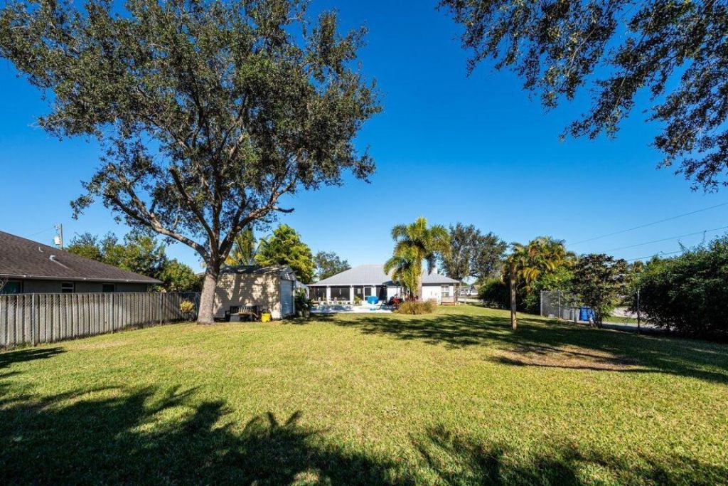 1002 SW Hamrock Avenue, Port Saint Lucie, FL 34953 Photo