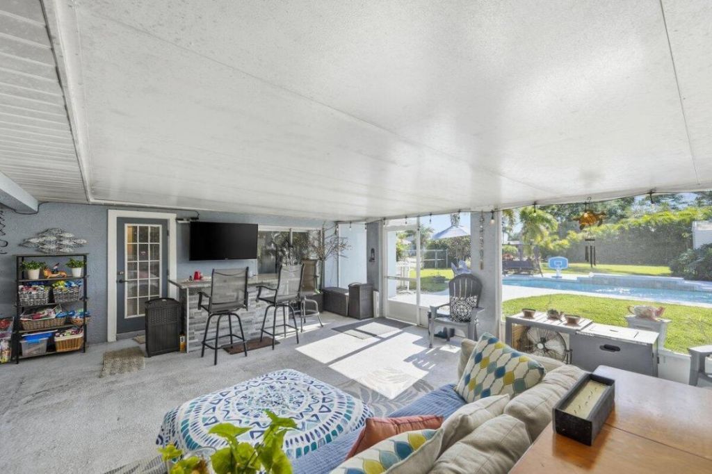 1002 SW Hamrock Avenue, Port Saint Lucie, FL 34953 Photo