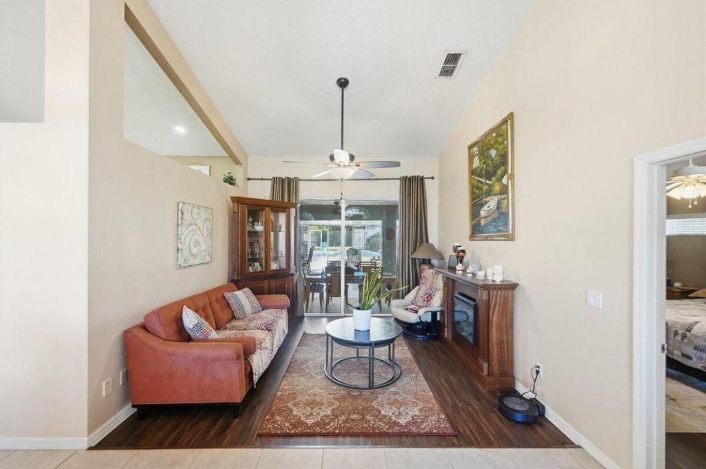 1002 SW Hamrock Avenue, Port Saint Lucie, FL 34953 Photo