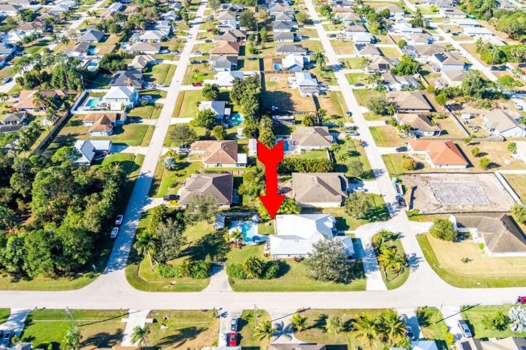 1002 SW Hamrock Avenue, Port Saint Lucie, FL 34953 Photo