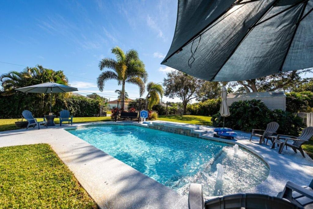 1002 SW Hamrock Avenue, Port Saint Lucie, FL 34953 Photo