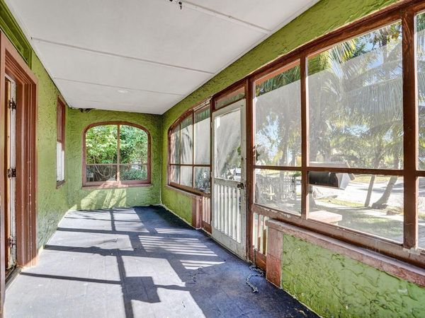 627 30th Street, West Palm Beach, FL 33407