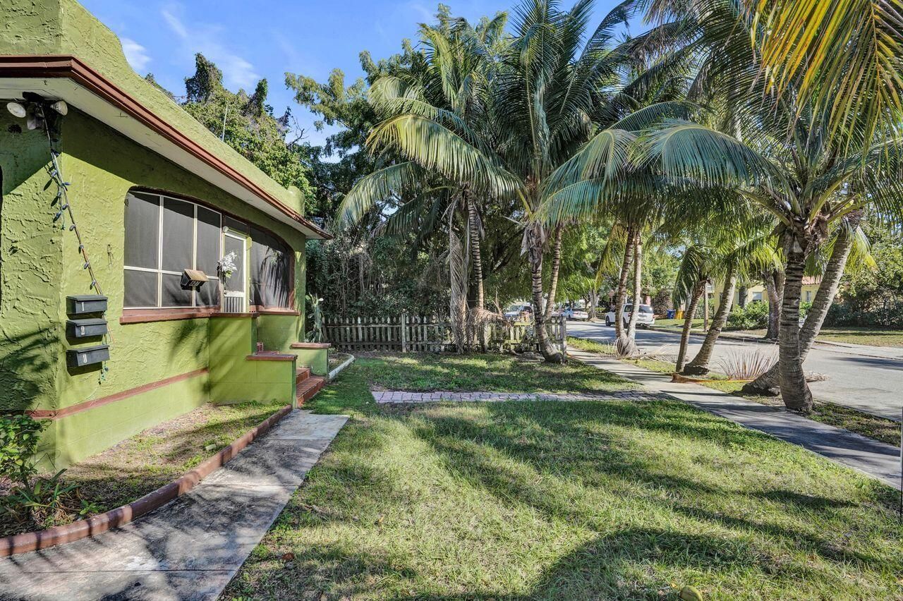 627 30th Street, West Palm Beach, FL 33407 Photo