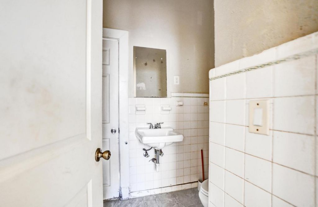 627 30th Street, West Palm Beach, FL 33407 Photo