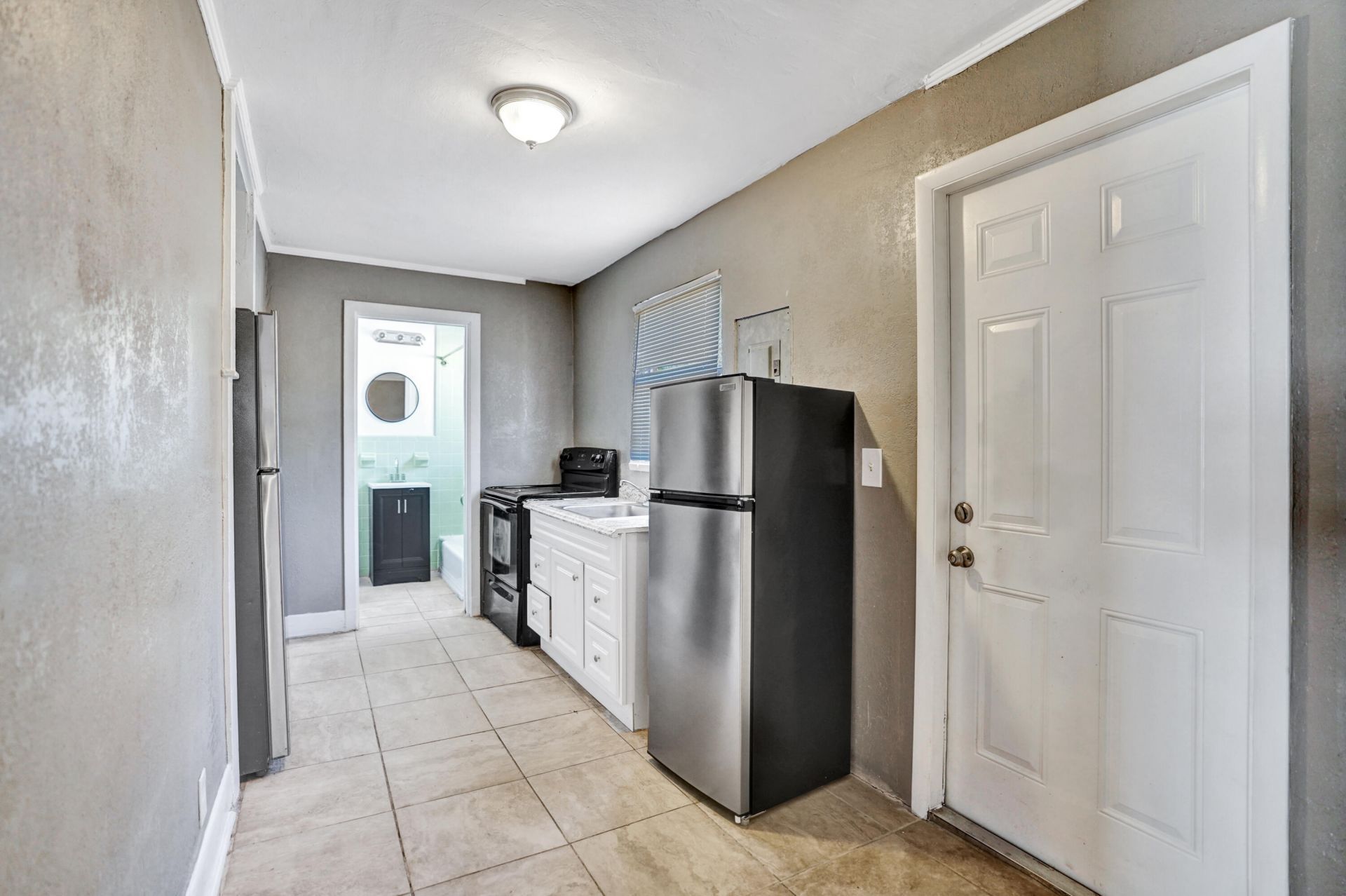 627 30th Street, West Palm Beach, FL 33407 Photo