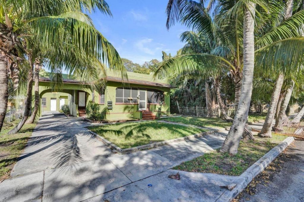 627 30th Street, West Palm Beach, FL 33407 Photo