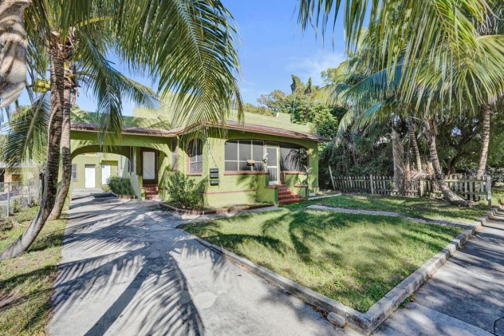 627 30th Street, West Palm Beach, FL 33407 Photo