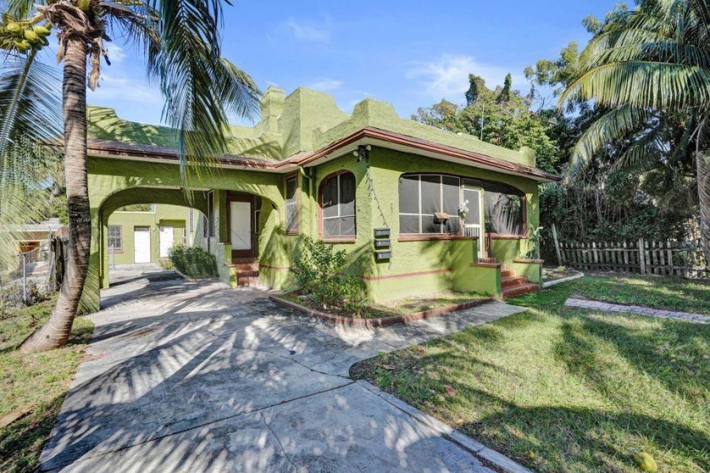 627 30th Street, West Palm Beach, FL 33407 Photo