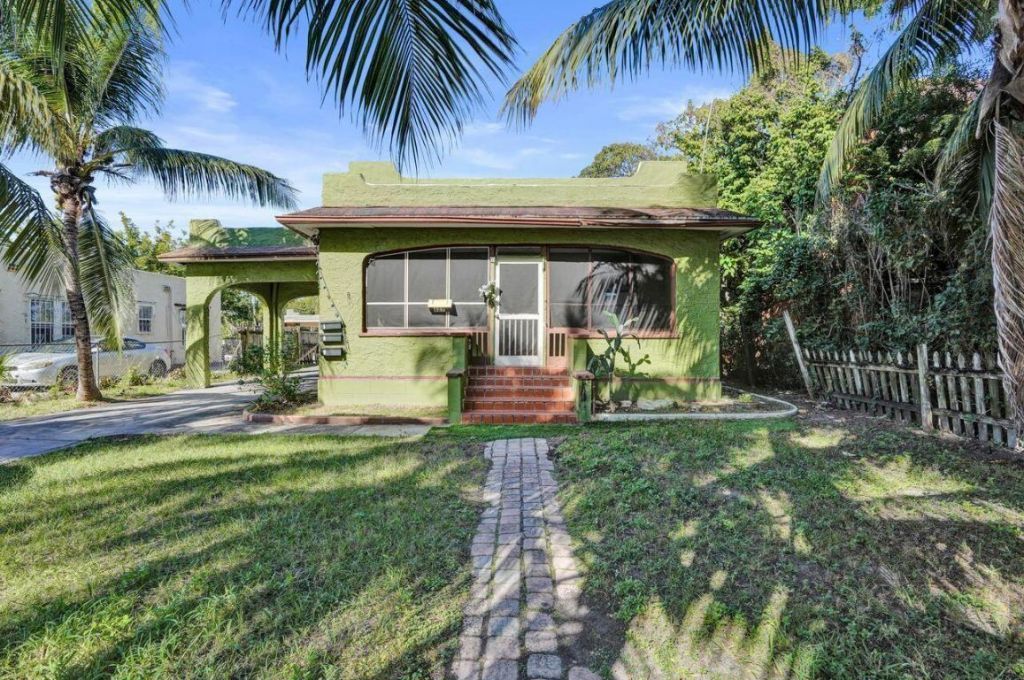 627 30th Street, West Palm Beach, FL 33407 Photo