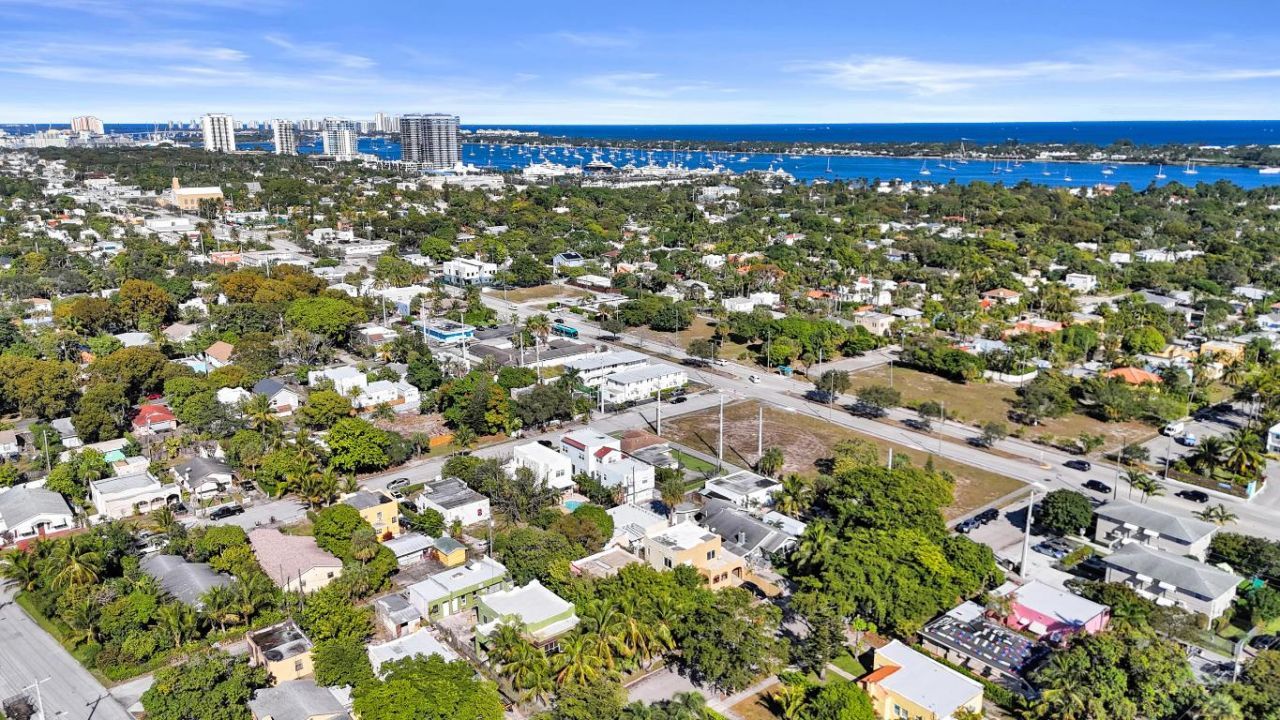 627 30th Street, West Palm Beach, FL 33407 Photo