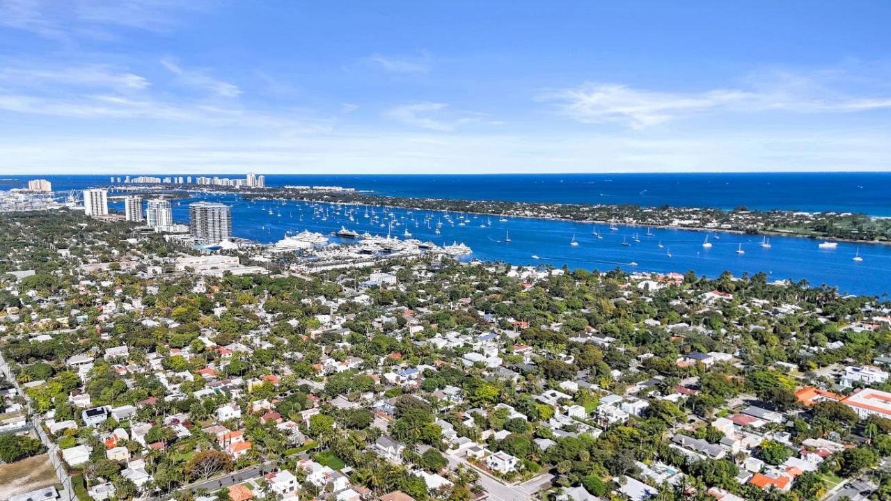 627 30th Street, West Palm Beach, FL 33407 Photo