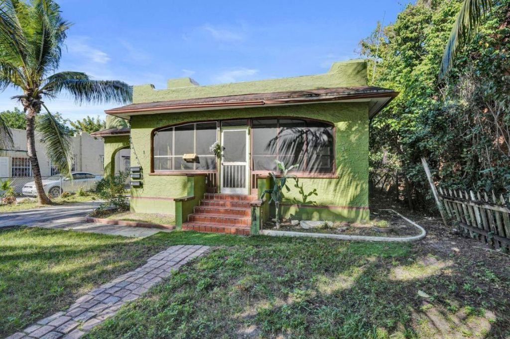 627 30th Street, West Palm Beach, FL 33407 Photo