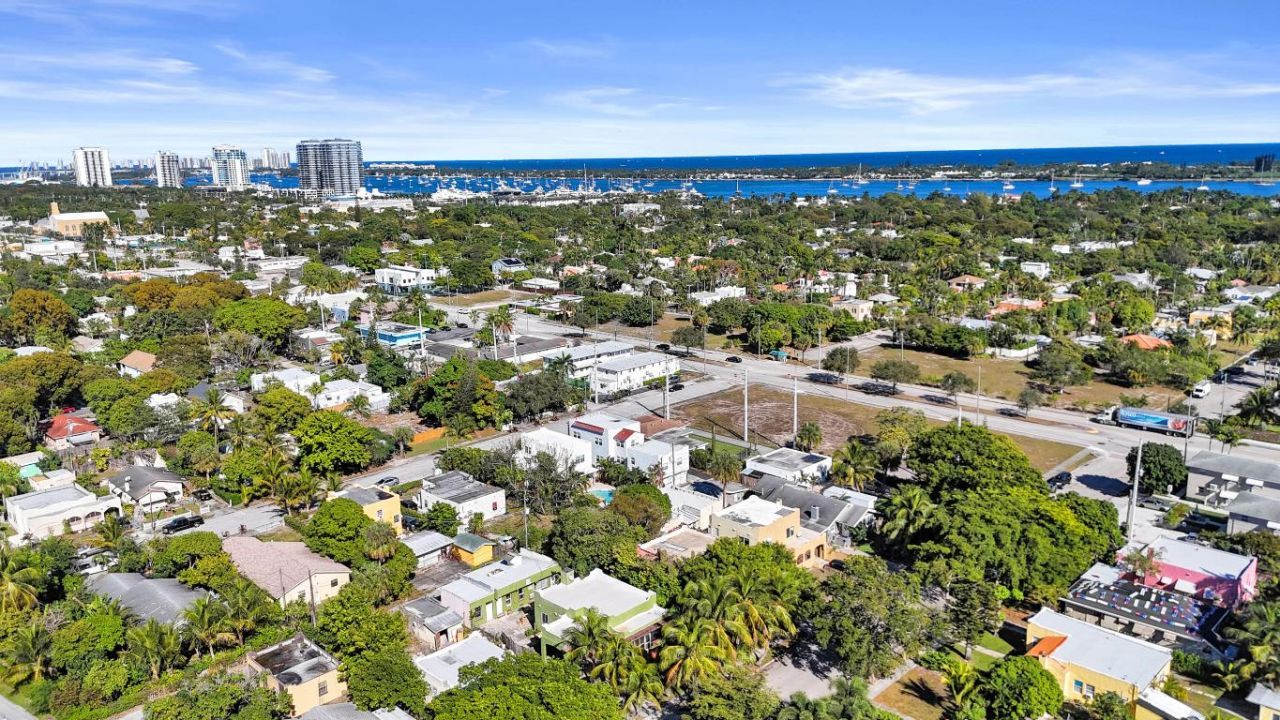627 30th Street, West Palm Beach, FL 33407 Photo
