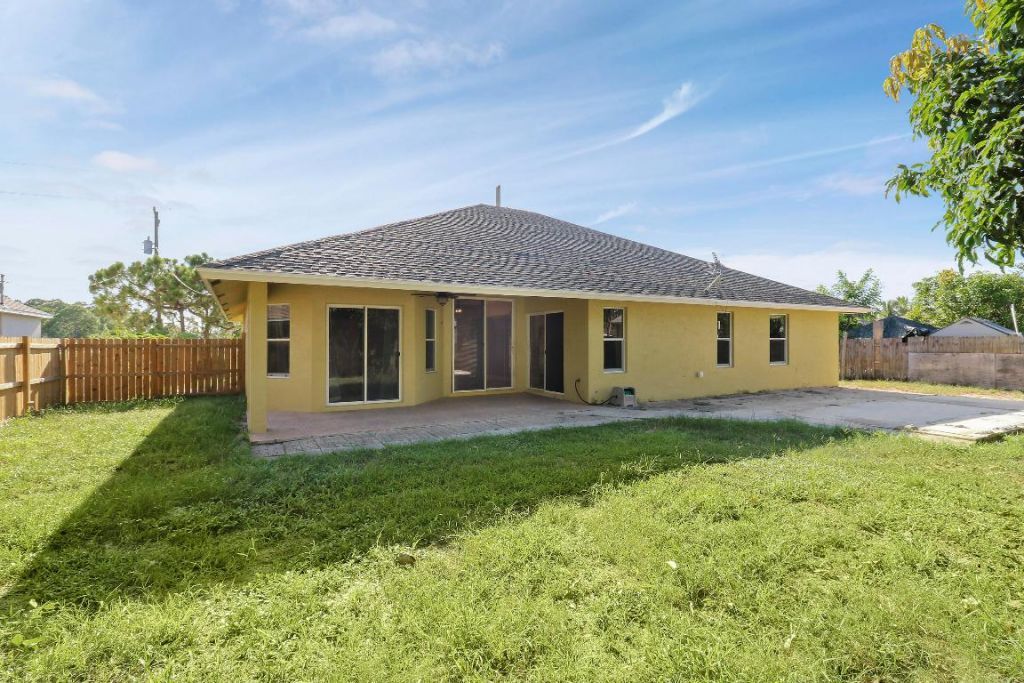 709 NW North Macedo Boulevard, Port Saint Lucie, FL 34983 Photo