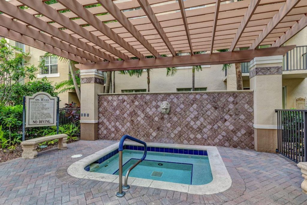 1805 N Flagler Drive, Unit 115, West Palm Beach, FL 33407 Photo