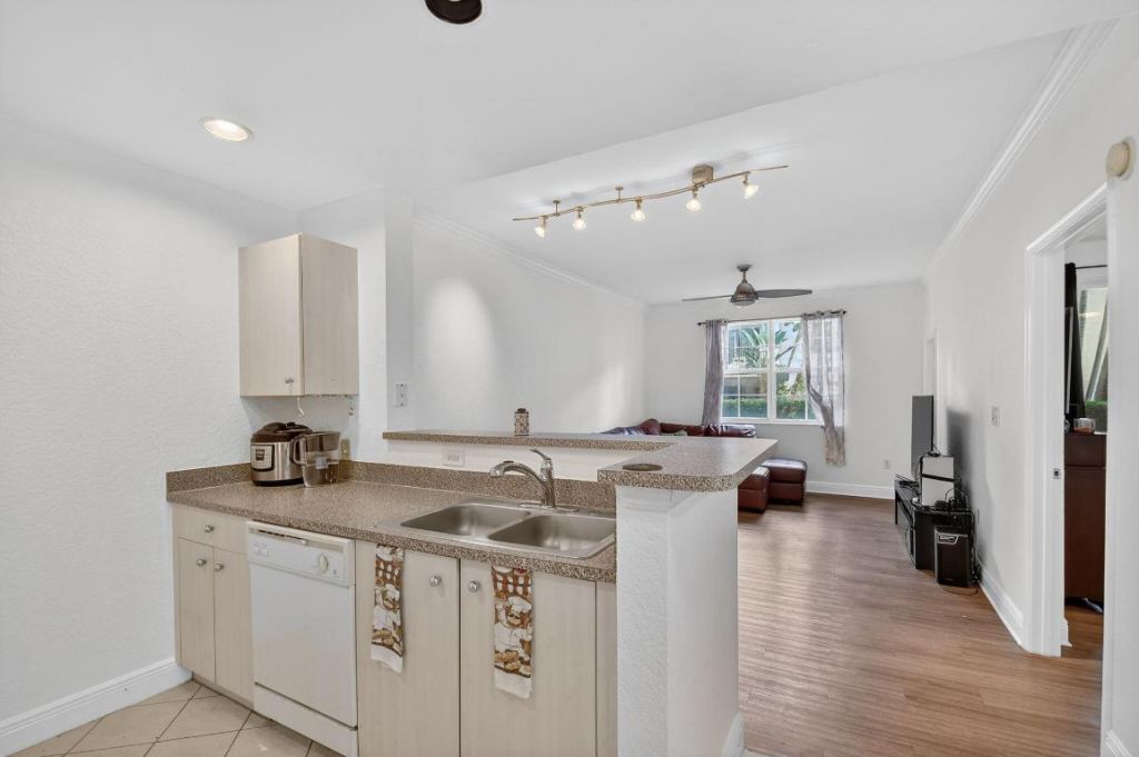 1805 N Flagler Drive, Unit 115, West Palm Beach, FL 33407 Photo