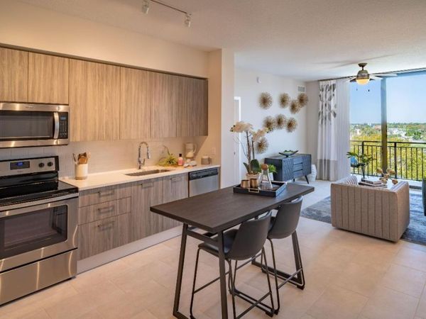 17945 SW 97th Avenue, Unit 410, Palmetto Bay, FL 33157