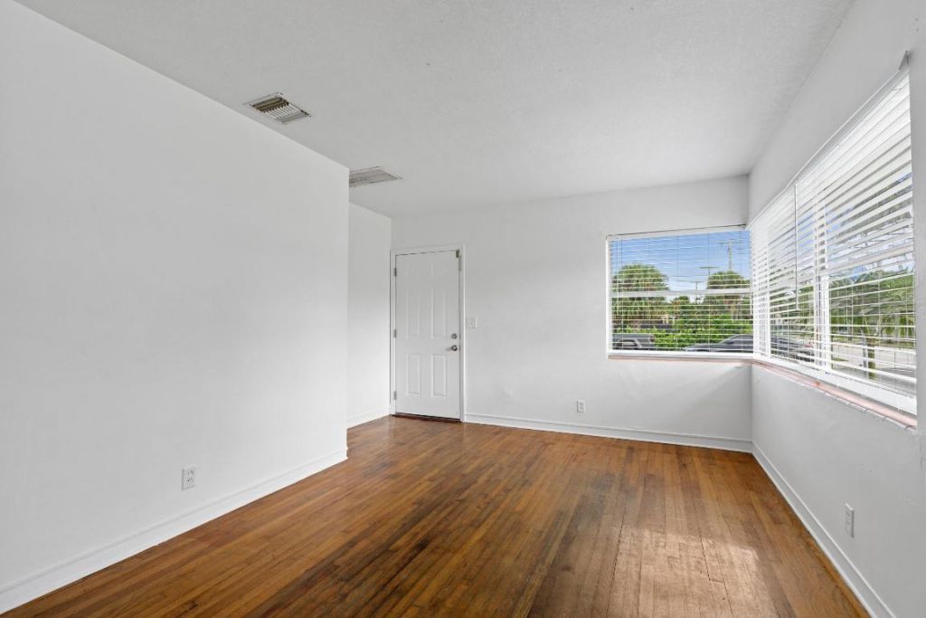 5208 Spruce Avenue, Unit B, West Palm Beach, FL 33407 Photo