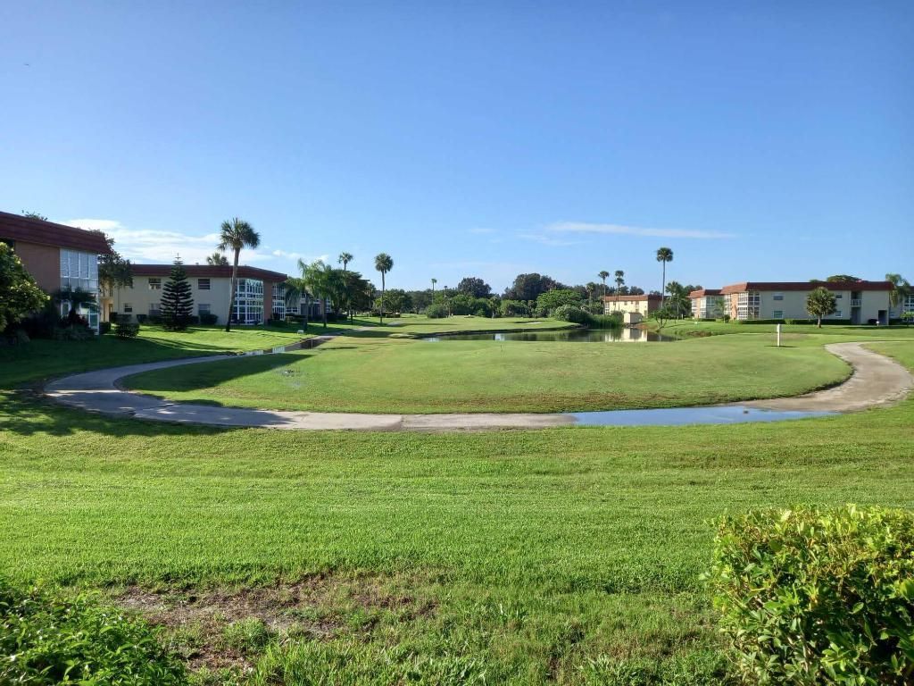 80 Crooked Tree Lane, Unit 106, Vero Beach, FL 32962 Photo