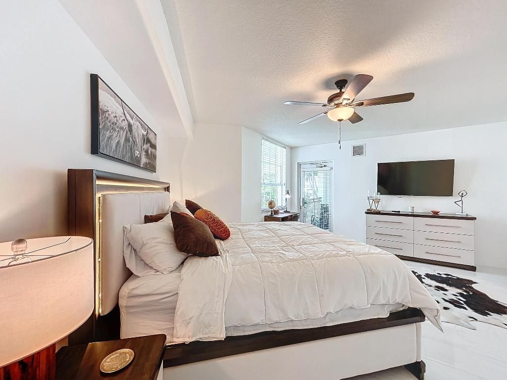 600 S Dixie Highway, Unit 630, West Palm Beach, FL 33401 Photo