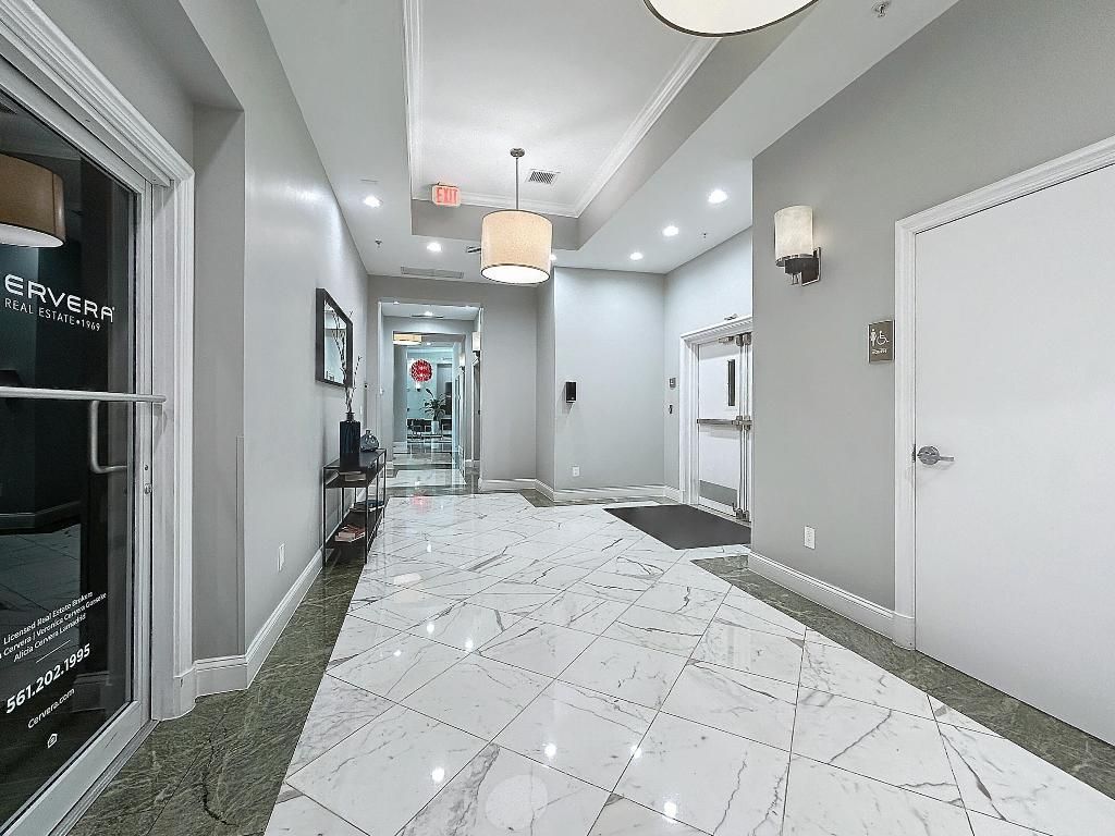 600 S Dixie Highway, Unit 630, West Palm Beach, FL 33401 Photo