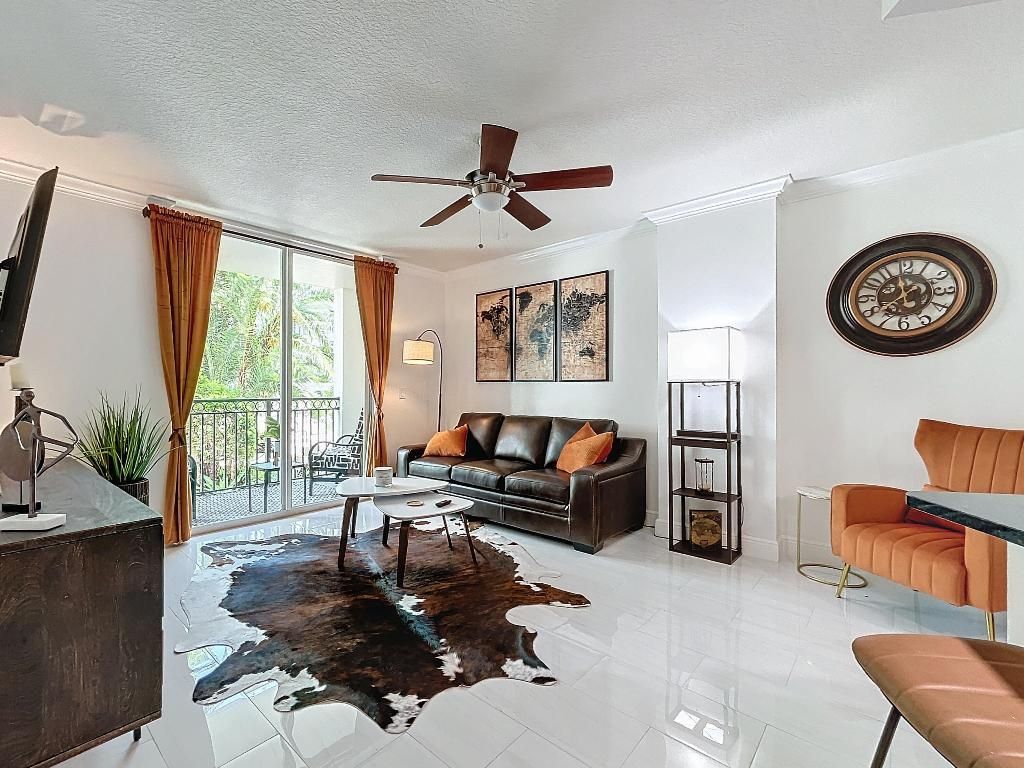 600 S Dixie Highway, Unit 630, West Palm Beach, FL 33401 Photo