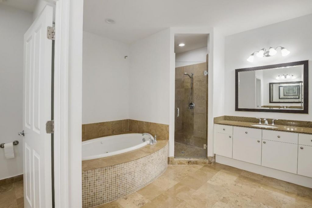 3940 N Flagler Drive, Unit 201, West Palm Beach, FL 33407 Photo