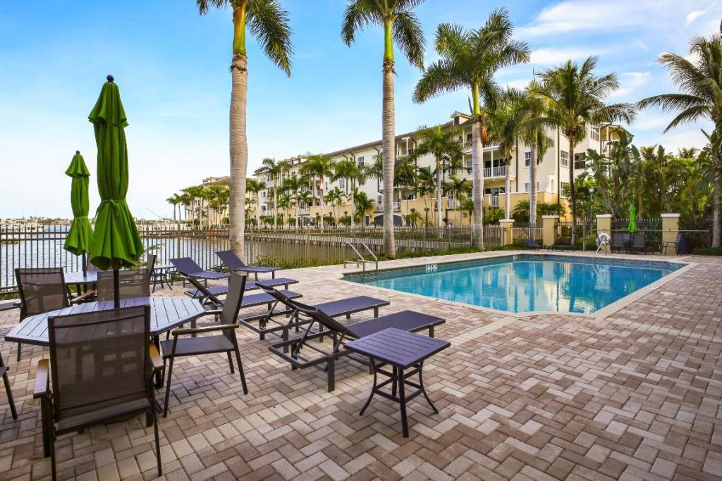 3940 N Flagler Drive, Unit 201, West Palm Beach, FL 33407 Photo