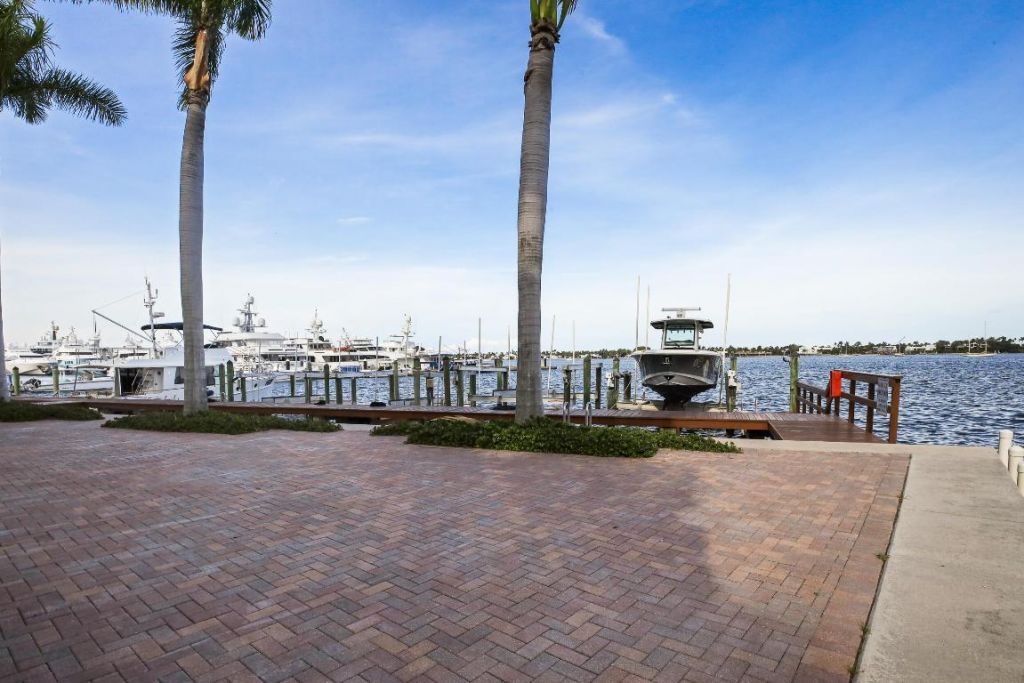 3940 N Flagler Drive, Unit 201, West Palm Beach, FL 33407 Photo