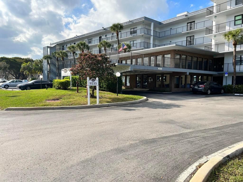 9235 SW 8th Street, Unit 106, Boca Raton, FL 33428 Photo