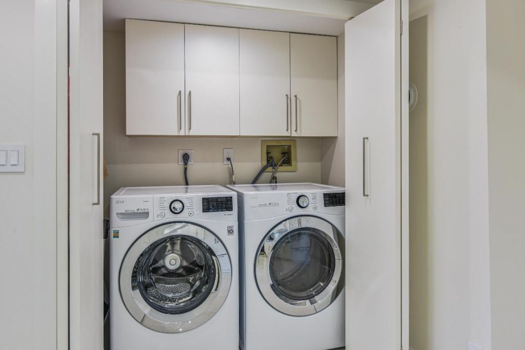 100 SE 5th Avenue, Unit 305, Boca Raton, FL 33432 Photo