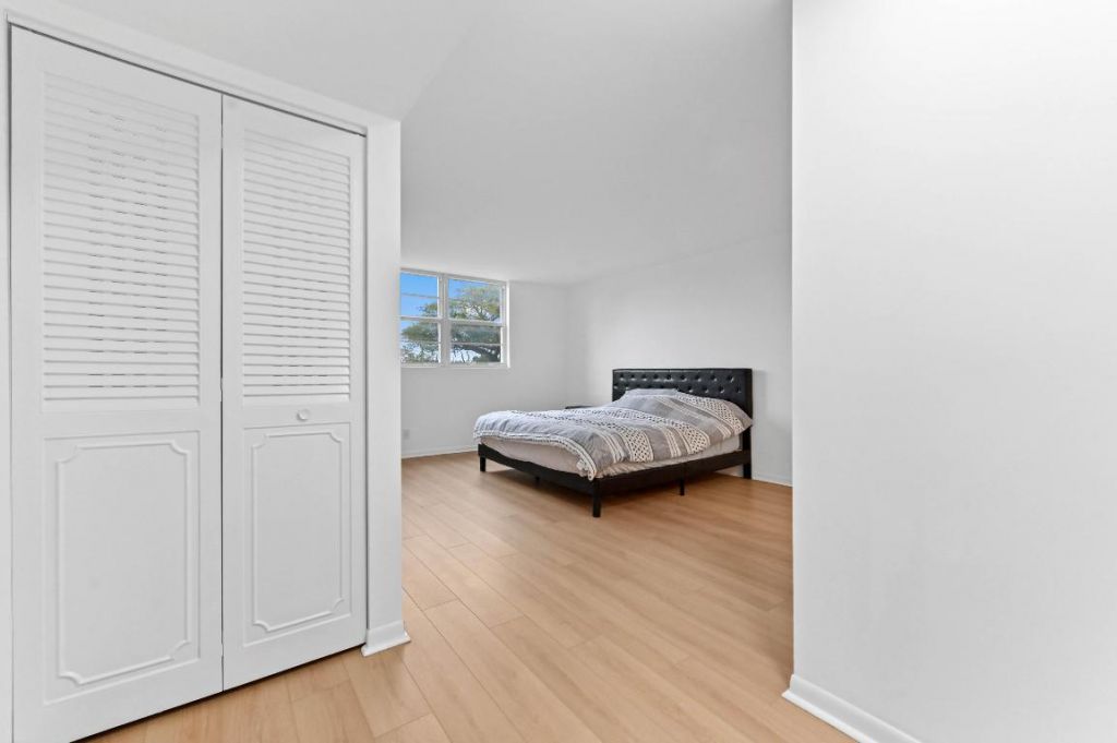 5700 NW 2nd Avenue, Unit 211, Boca Raton, FL 33487 Photo