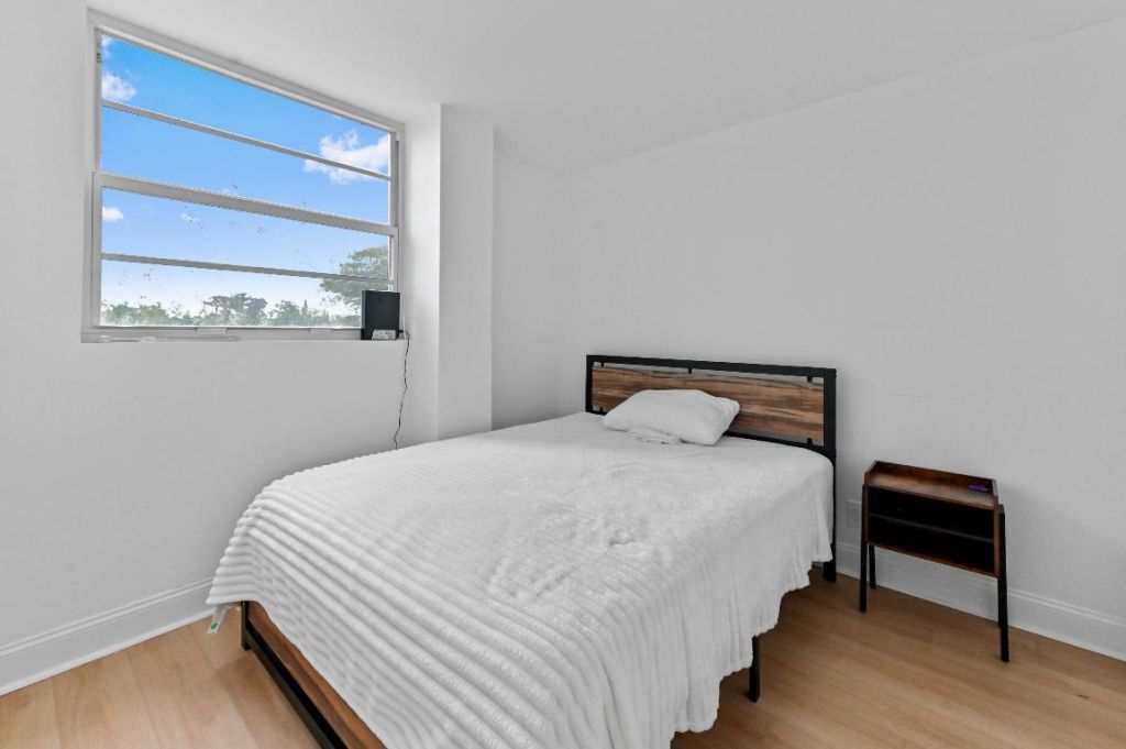 5700 NW 2nd Avenue, Unit 211, Boca Raton, FL 33487 Photo