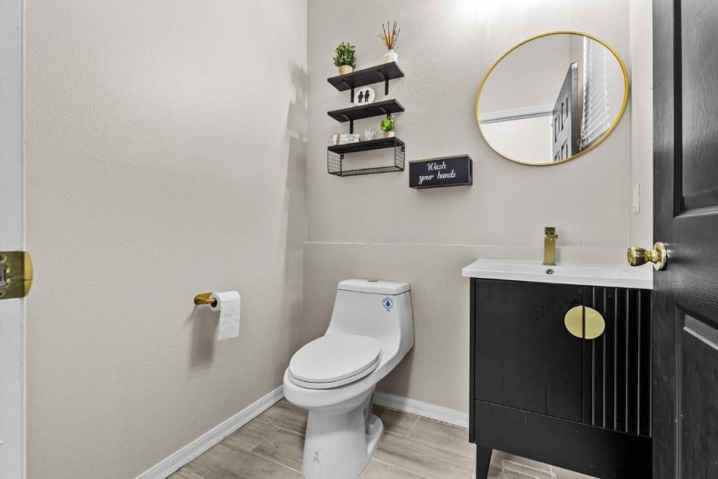 6909 NW Kowal Court, Port Saint Lucie, FL 34986 Photo