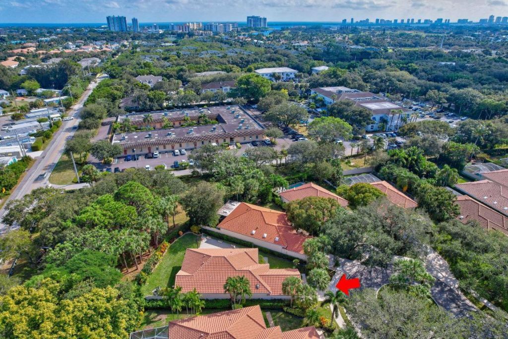 150 Lost Bridge Drive, Palm Beach Gardens, FL 33410 Photo