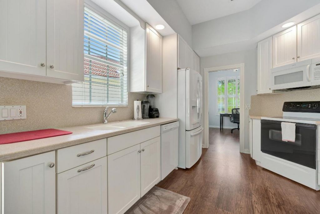 150 Lost Bridge Drive, Palm Beach Gardens, FL 33410 Photo