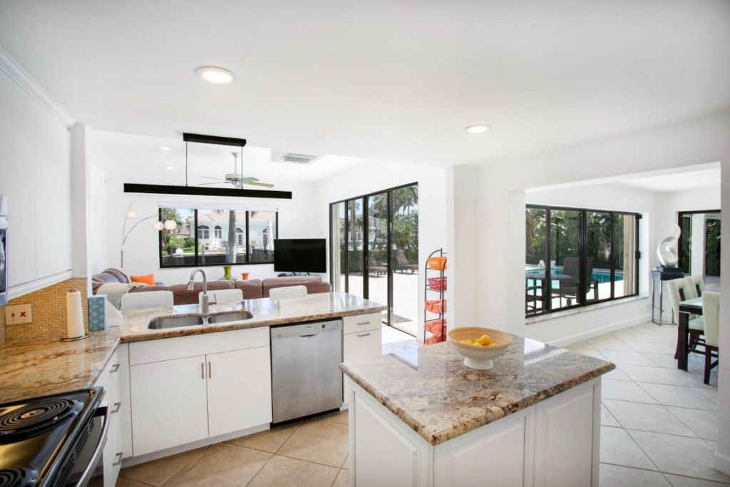 2631 NE 48 Th Street, Lighthouse Point, FL 33064 Photo