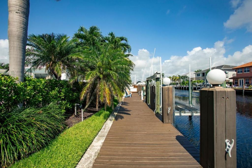 2631 NE 48 Th Street, Lighthouse Point, FL 33064 Photo