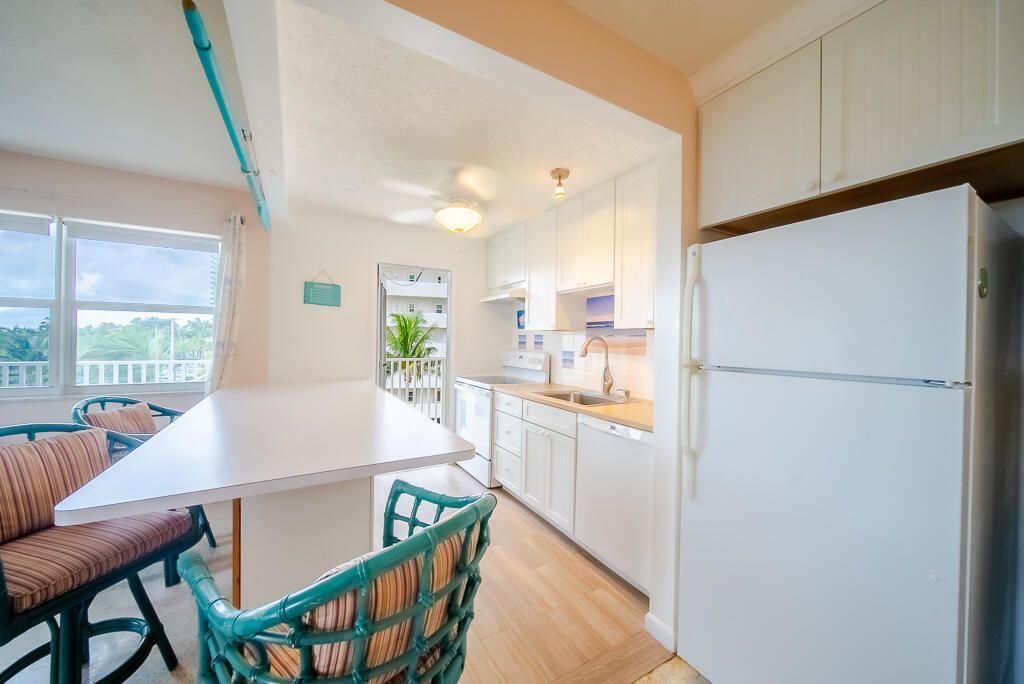 3600 N Ocean Drive, Unit 421, Singer Island, FL 33404 Photo