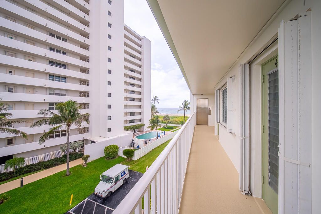 3600 N Ocean Drive, Unit 421, Singer Island, FL 33404 Photo