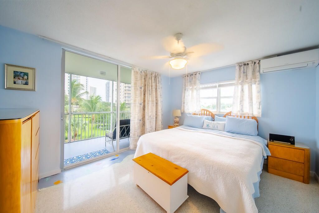 3600 N Ocean Drive, Unit 421, Singer Island, FL 33404 Photo